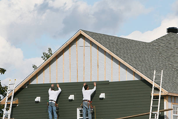 Professional Siding technician working in West Alexandria, OH